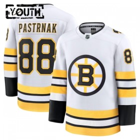 Boston Bruins Trikot Fanatics Premium David Pastrnak 2025-26 Weiss Auswärts - Kinder