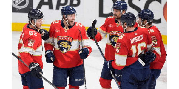 Florida Panthers ziehen zwei Saisons in Folge ins Stanley-Cup-Finale ein Florida Panthers ziehen zwei Saisons in Folge ins Stanley-Cup-Finale ein