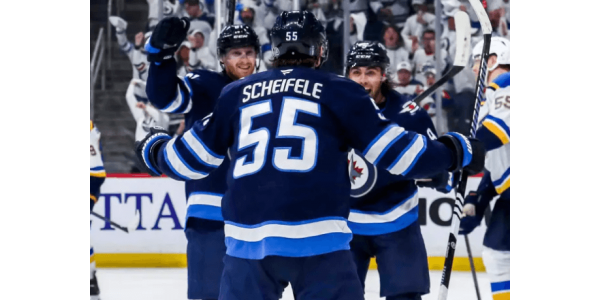 Connor und Scheffler führen die Jets zu einem Traumstart in die Playoffs Connor und Scheffler führen die Jets zu einem Traumstart in die Playoffs