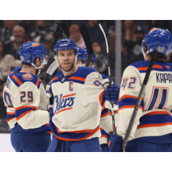 McDavids explosive Form verhilft den Oilers zu einem starken Saisonstart