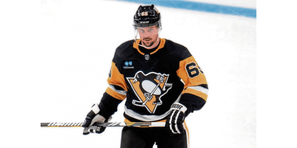 Erik Karlsson kehrt zum ersten Mal seit seinem Wechsel zu den Penguins nach San Jose zurück Erik Karlsson kehrt zum ersten Mal seit seinem Wechsel zu den Penguins nach San Jose zurück