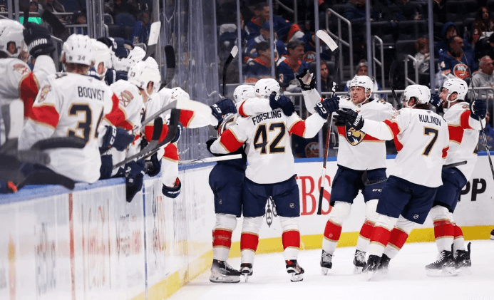 Panthers schossen 6 Tore in Folge und schlugen die Islanders