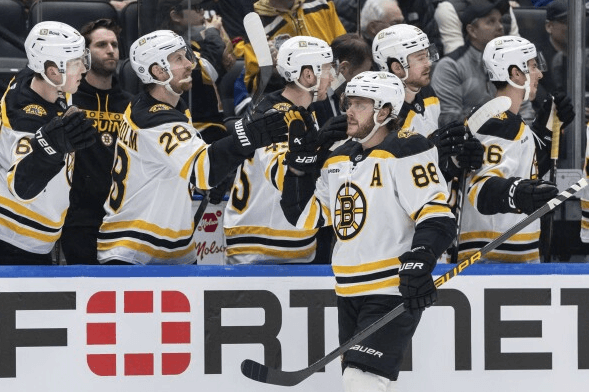 Pastrnak erreicht Meilenstein von 400 Assists