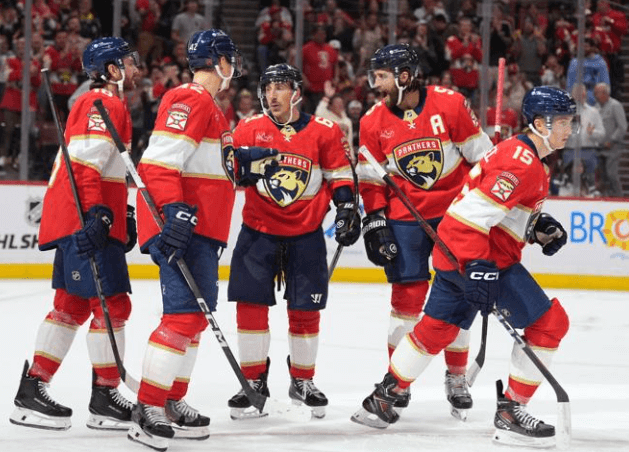 Die Florida Panthers drehten das Spiel und besiegten die Vancouver Canucks mit 8:5, wodurch sie ihre Siegesserie ausbauten