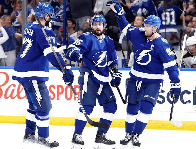 Die Tampa Bay Lightning setzten ihre dominante Form nach der Olympiapause fort